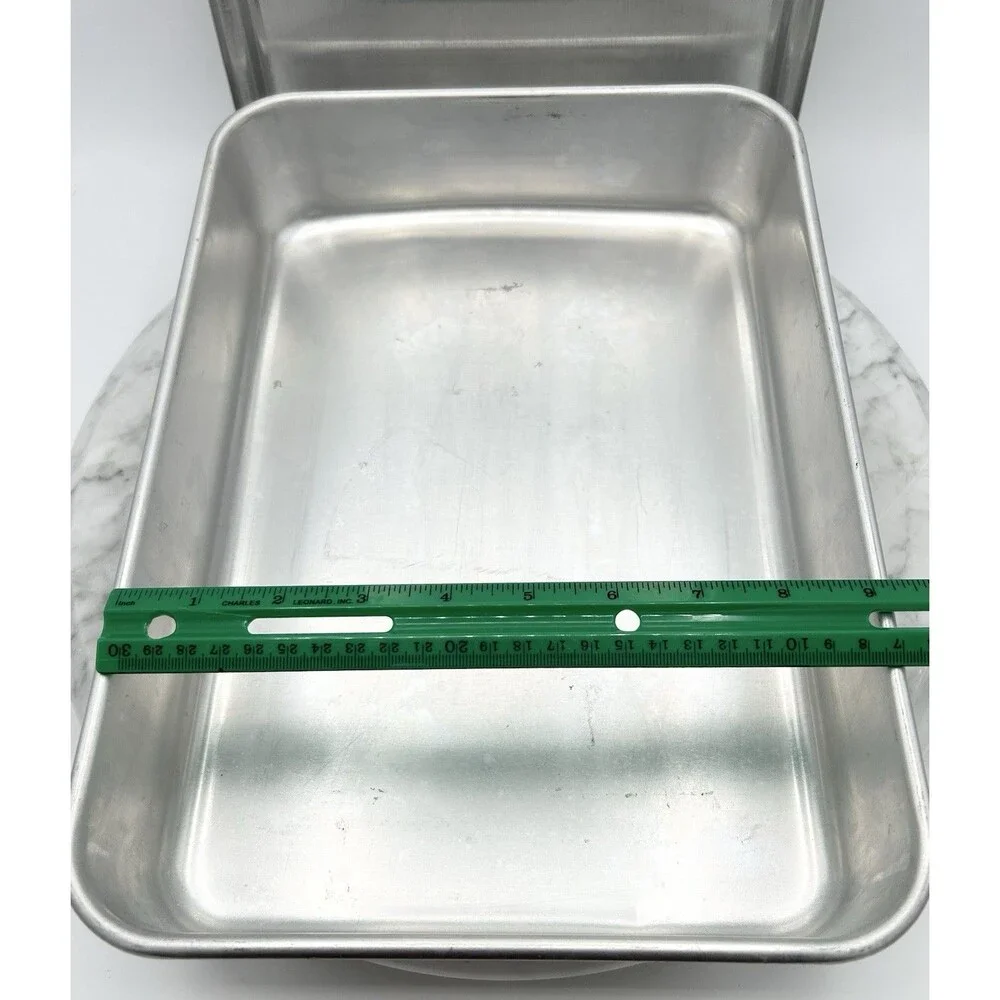 Vintage Mirro 9 x 13 Aluminum Cake Lasagna Pan With Snap On Lid Baking